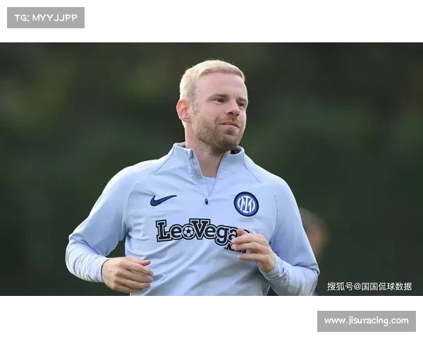 意甲三后卫体系流行，都灵5-4-1密集防守对阵米兰4-2-3-1传控